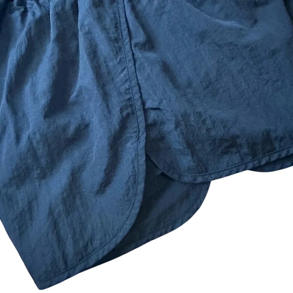 Automet Women's Black Running Shorts Size M in EUC